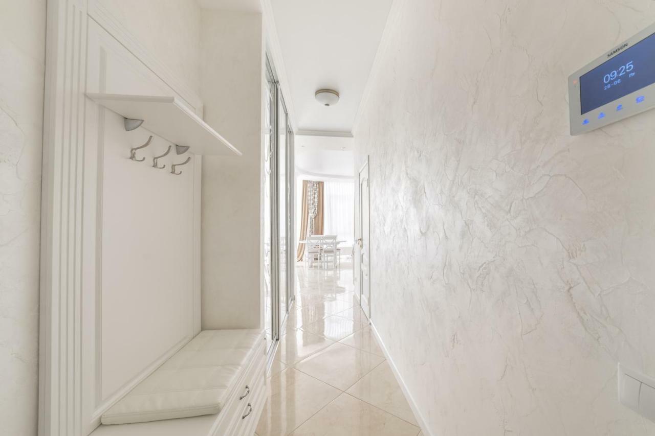 Vip Level Sea View Apartment Одесса Экстерьер фото